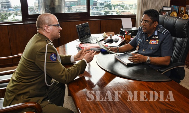 Defence Attache of Poland Calls on Commander